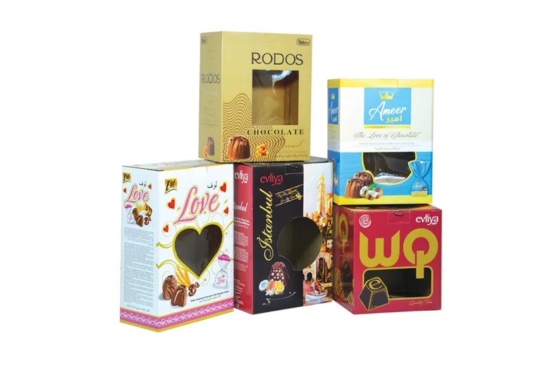 Chocolate presentation boxes with divided compartments