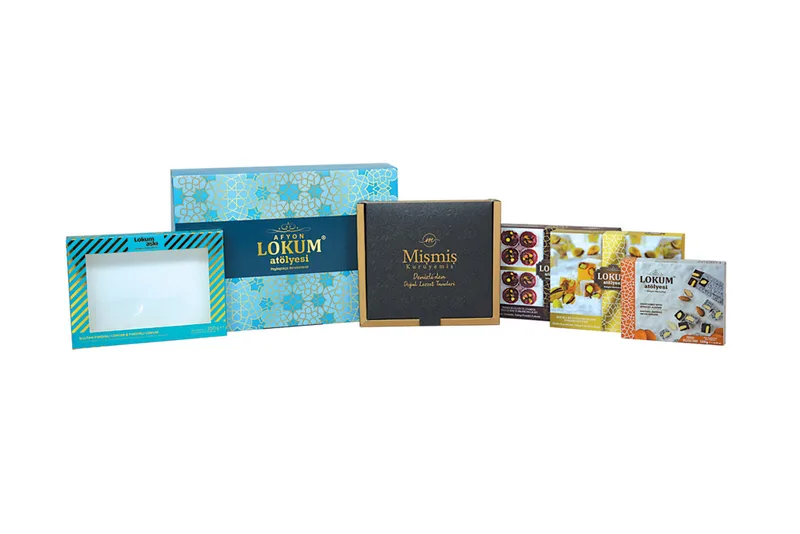 Chocolate presentation boxes with divided compartments